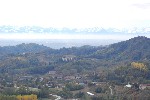 Sguardo a sud-ovest, verso le rocche di Pocapaglia