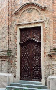 Il portale barocco di San Bernardino